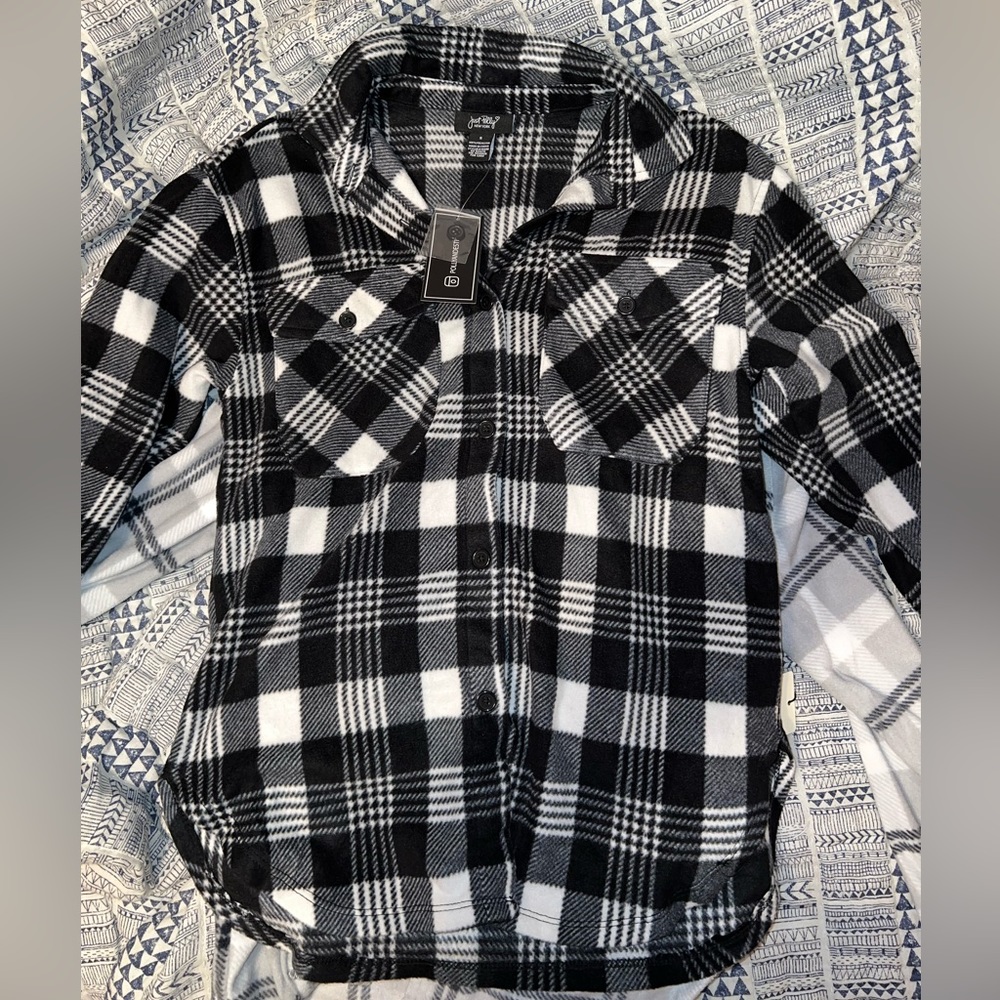 JUST POLLY NEW YORK WOMENS BLACK & WHITE FLANNEL SWEATER